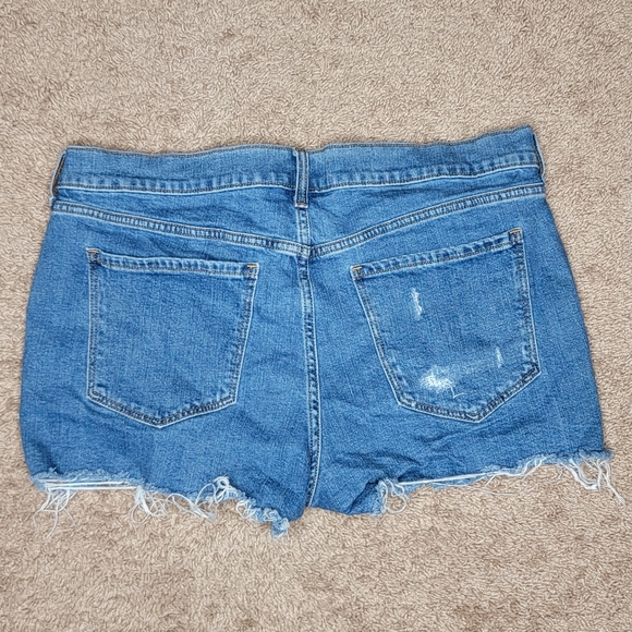 Old Navy Boyfriend Style Mid-Rise Jeans (12) - Picture 2 of 4